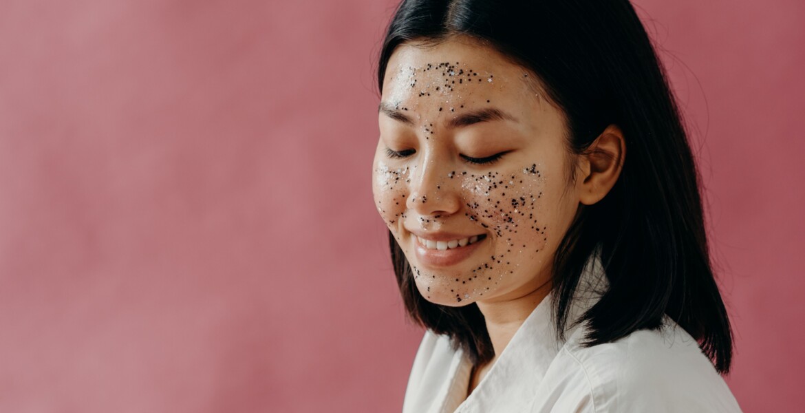 Skincare coreana in 10 passaggi: ordine corretto dei prodotti per una pelle luminosa