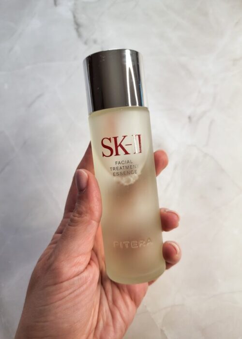 SK-II Facial Treatment Essence recensione, benefici, utilizzo e risultati sulla pelle disidratata.
