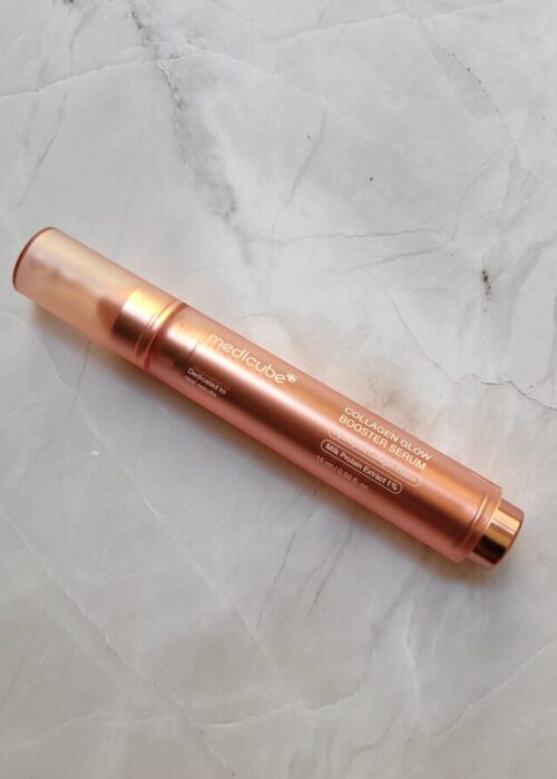 Siero viso Medicube Collagen Glow Booster in flacone elegante, ideale per migliorare luminosità e compattezza della pelle