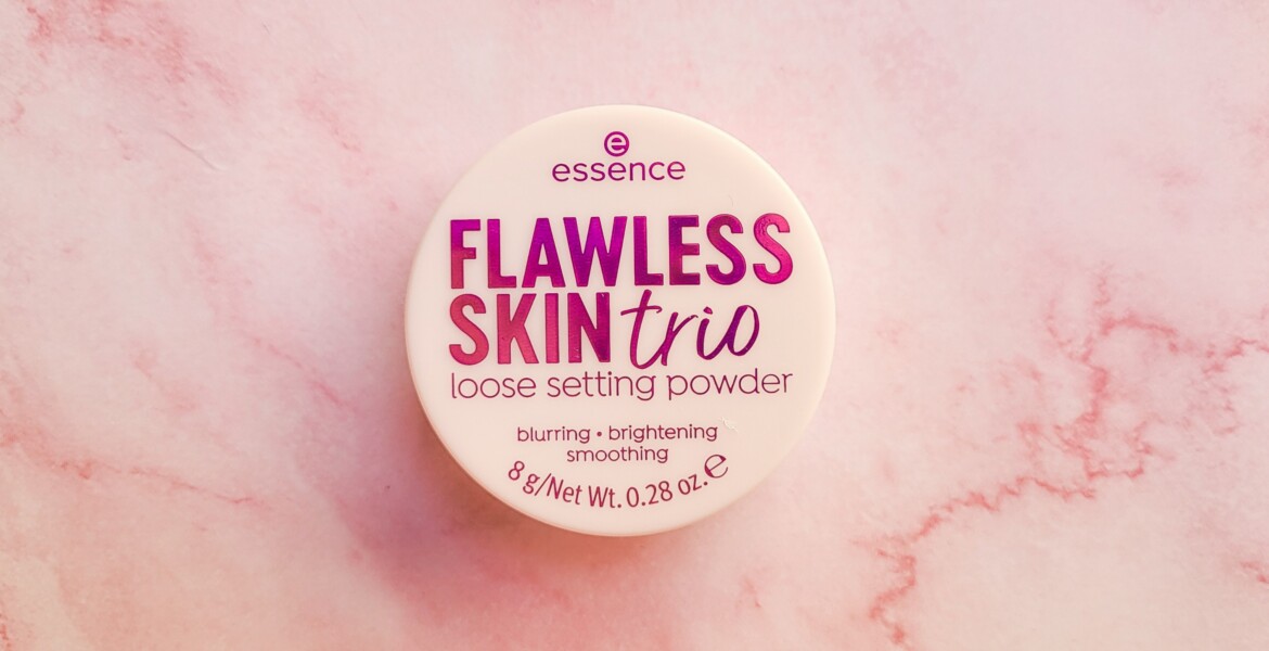 Essence Flawless Skin Trio cipria in polvere testata su pelle mista durante una giornata molto calda