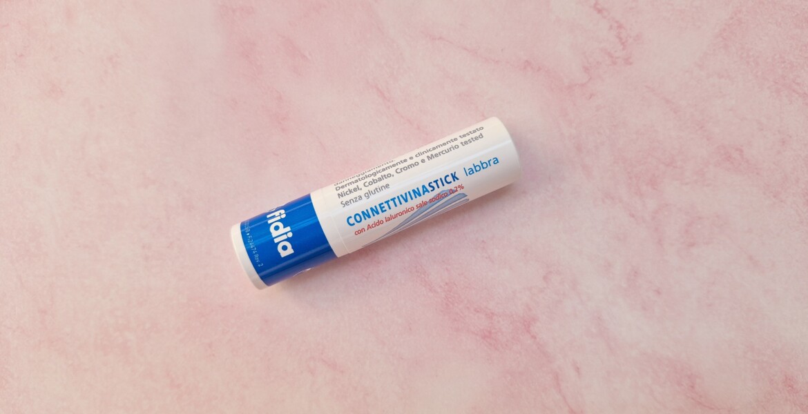 Connettivina Stick Labbra con acido ialuronico analizzato nella recensione MEI Skincare