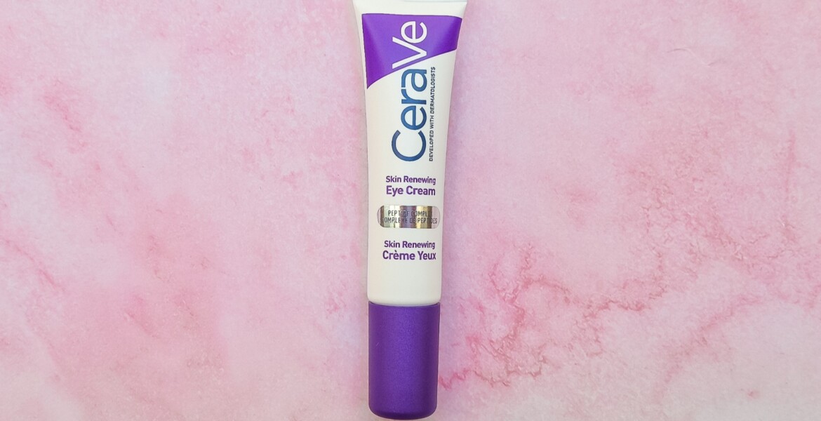 Recensione CeraVe Skin Renewing Eye Cream per il contorno occhi secco e disidratato: texture, INCI e risultati della mia prova.