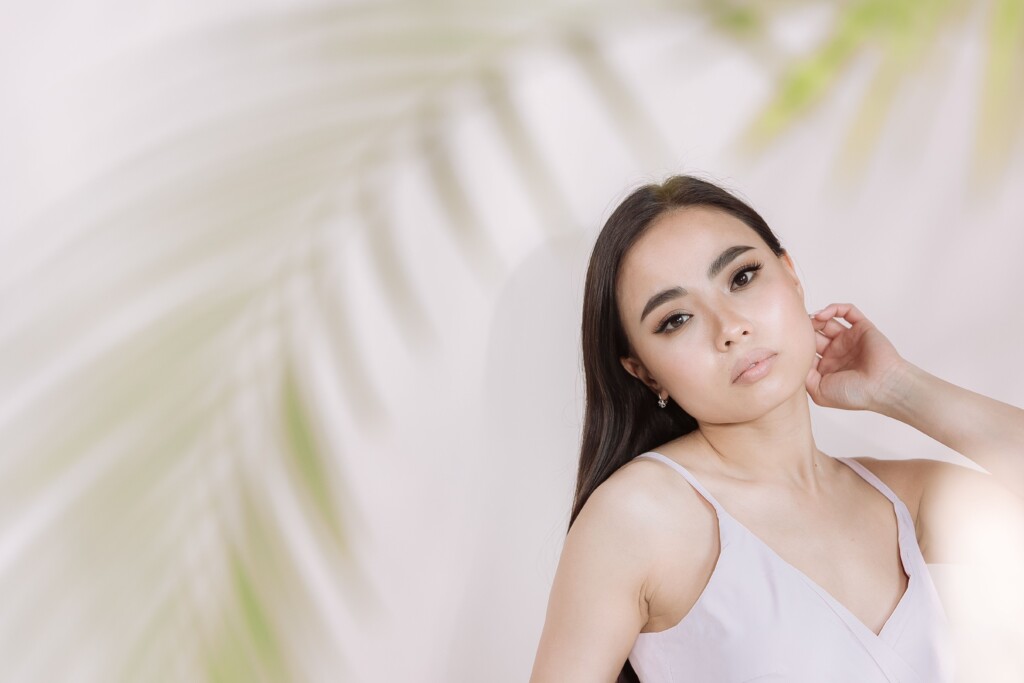 Cloud Skin per pelle mista: skincare e makeup per una pelle effetto nuvola, morbida e vellutata.