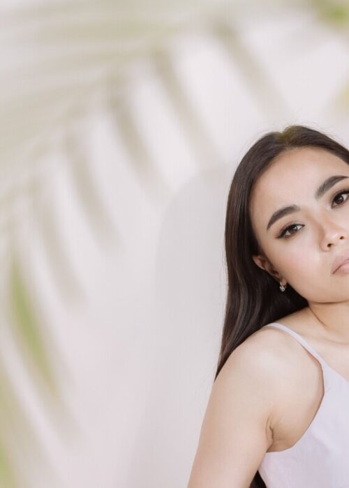 Cloud Skin per pelle mista: skincare e makeup per una pelle effetto nuvola, morbida e vellutata.