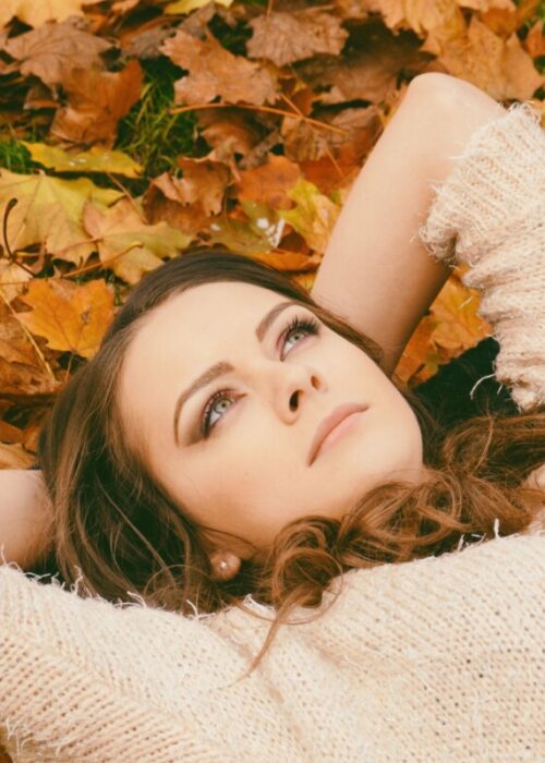 Skincare anti-age d’autunno con retinolo e collagene da utilizzare nella routine del mattino e della sera